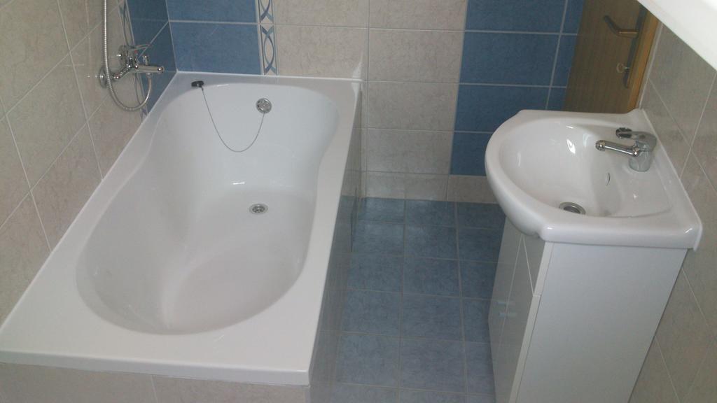 Apartment Bucic Vir Eksteriør billede