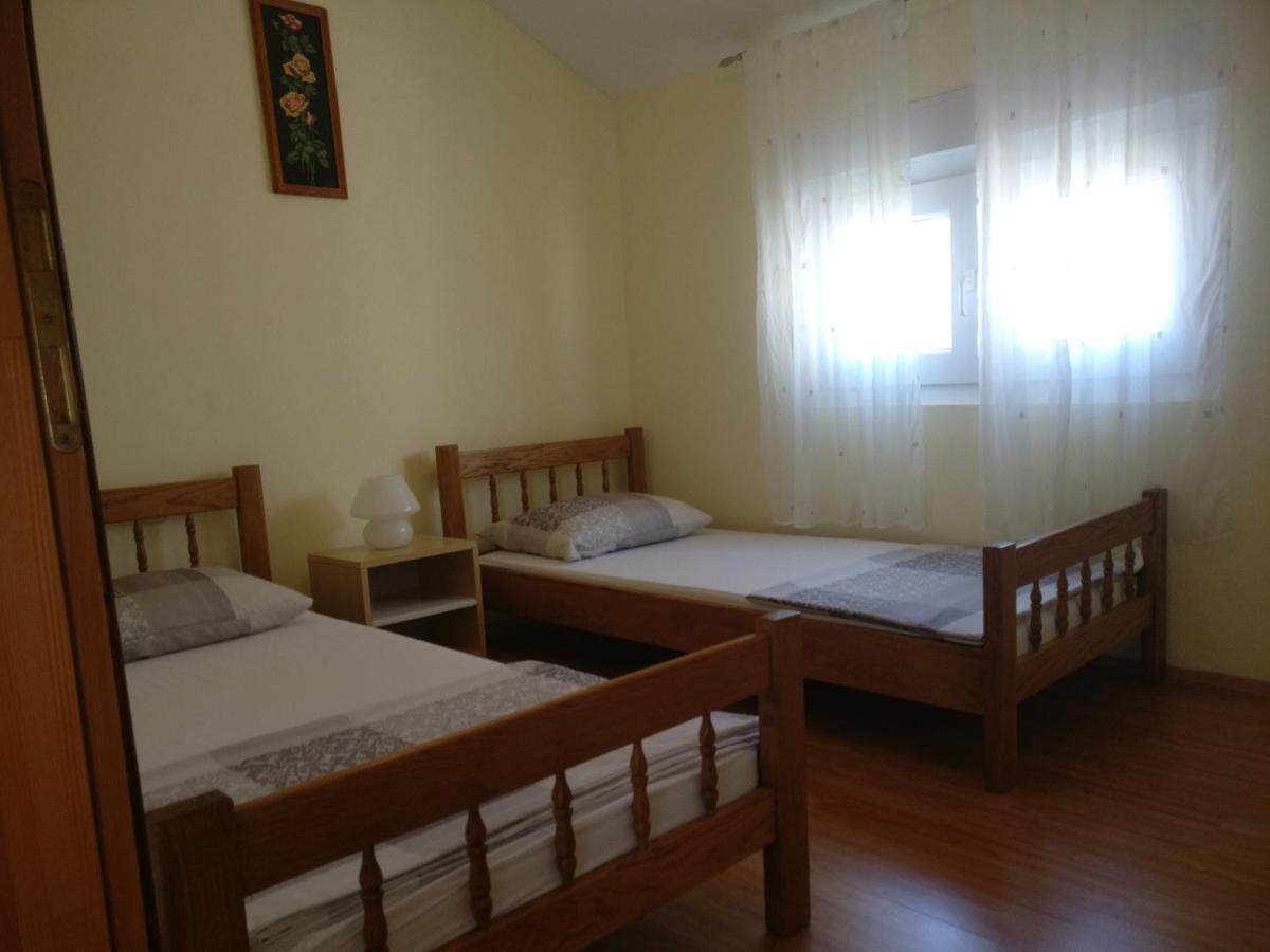 Apartment Bucic Vir Eksteriør billede