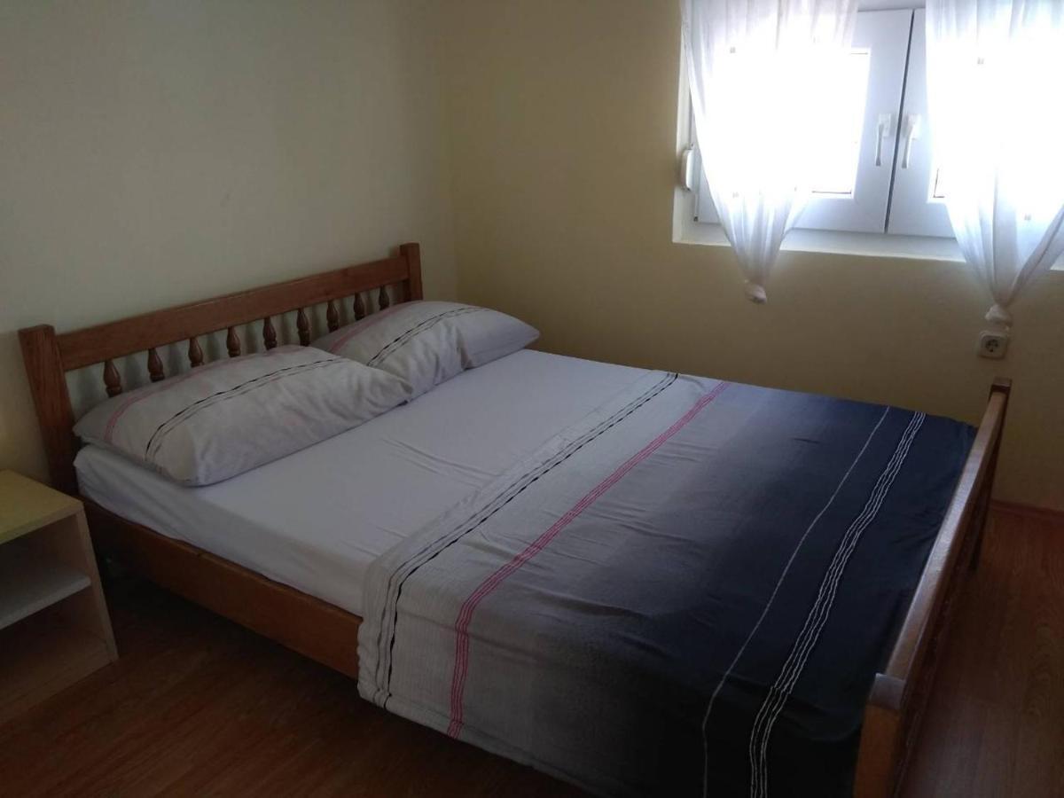 Apartment Bucic Vir Eksteriør billede
